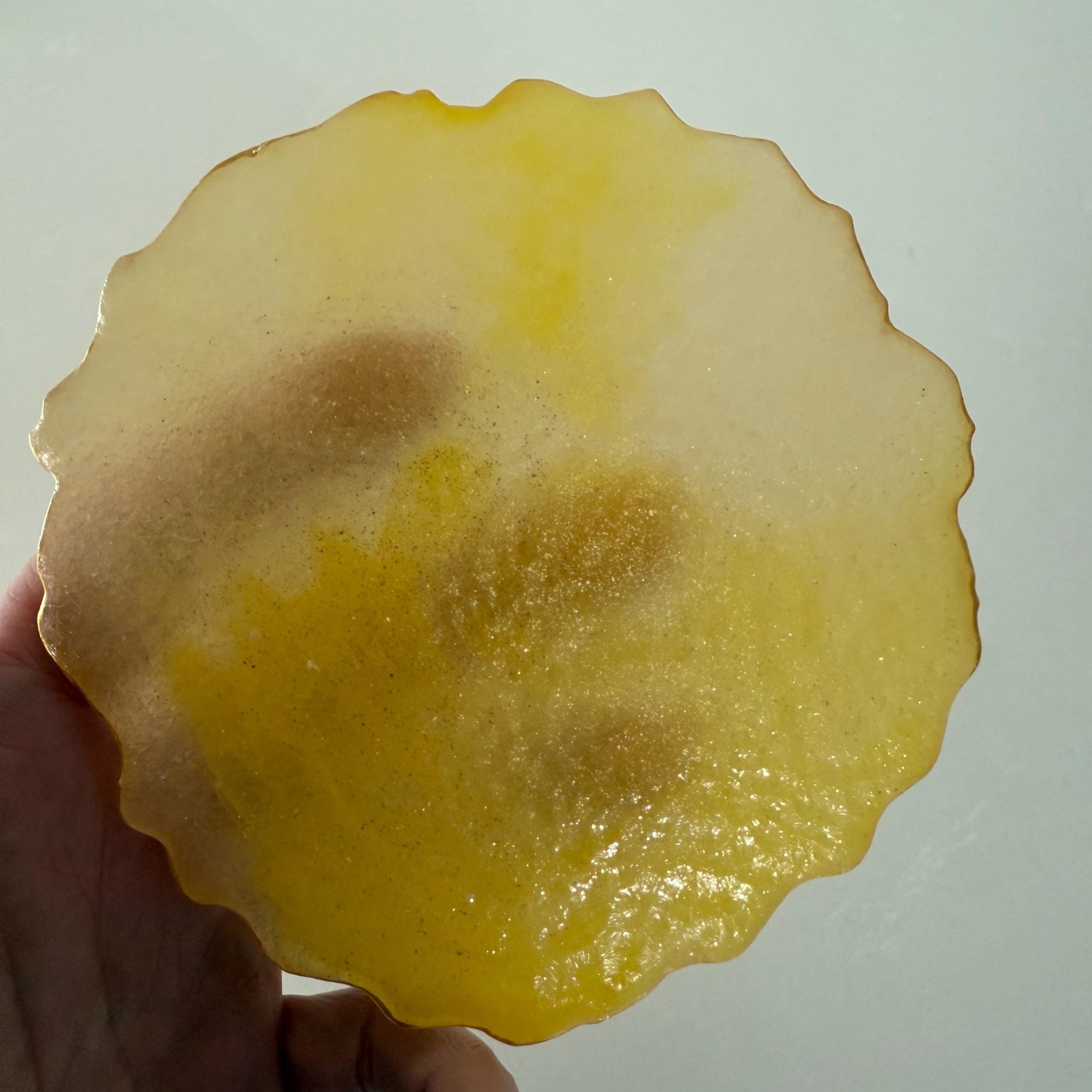 Edible Geode Crystal Candy Agate Slices Kohakutou gemstone-inspired treats with Assorted Flavors and Gold Finish. ASMR tiktok candy